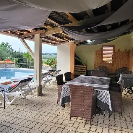 La Rose Vakantiehuis Brossac