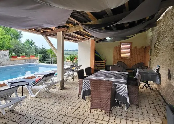 La Rose Сasa de vacaciones Brossac